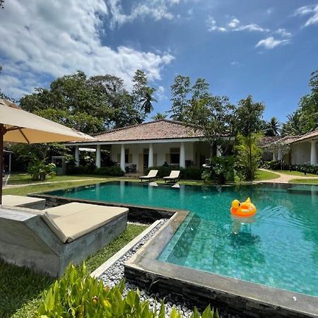 Claire Villa By Younger Villas & Resorts อาฮานกามา ภายนอก รูปภาพ