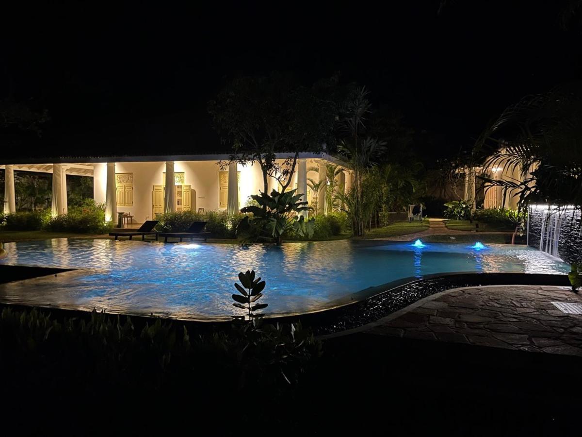 Claire Villa By Younger Villas & Resorts อาฮานกามา ภายนอก รูปภาพ