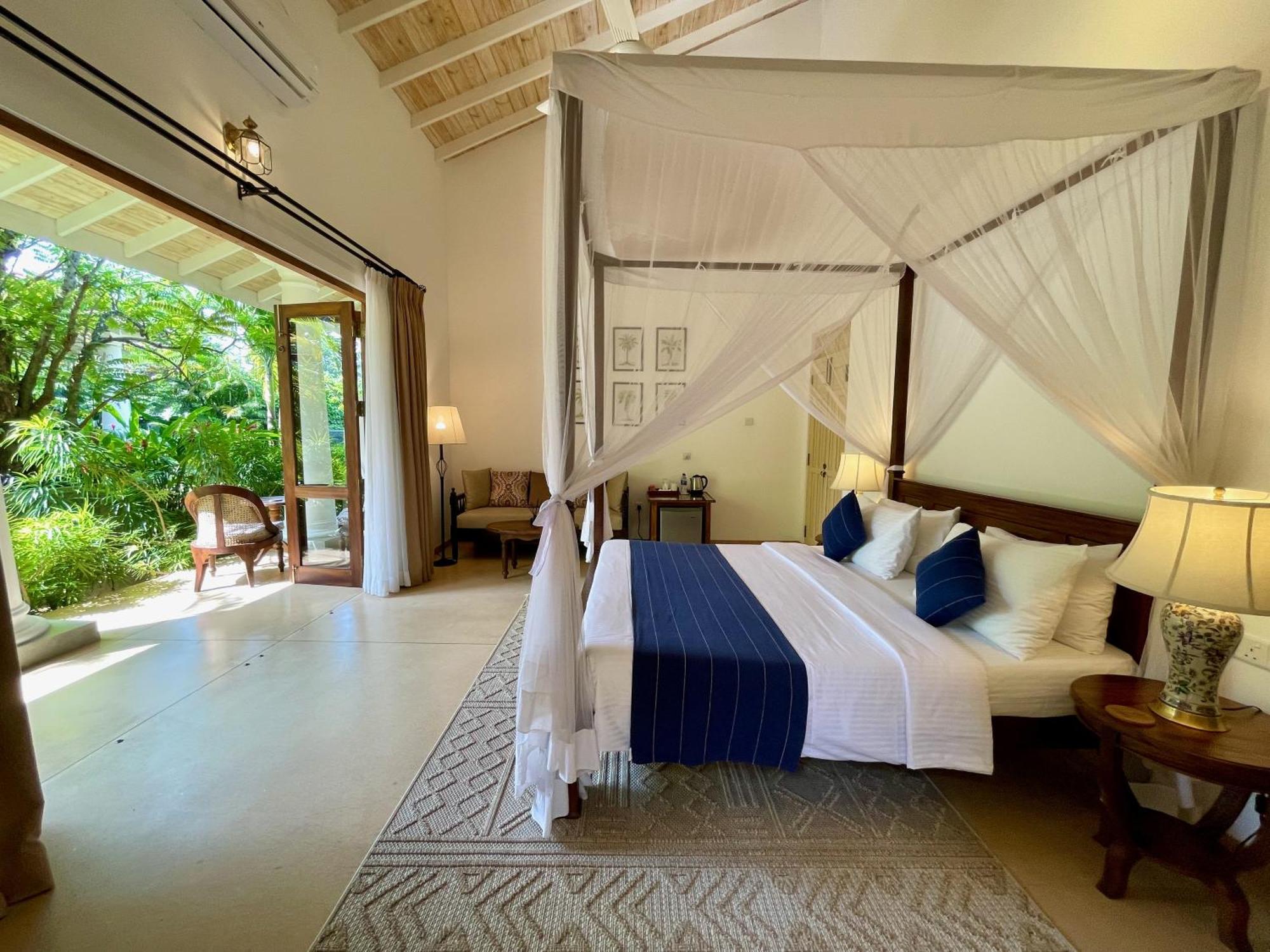 Claire Villa By Younger Villas & Resorts อาฮานกามา ภายนอก รูปภาพ